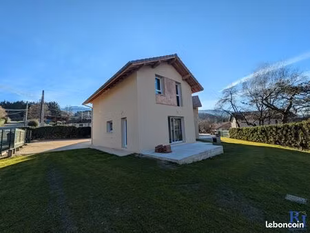 maison 5 pièces 94 m²