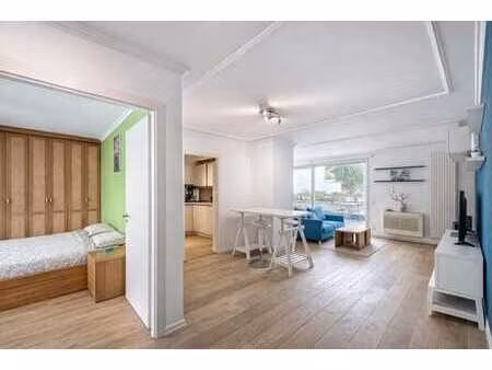 marcel thiry  penthouse 1ch ± 74m² + terrasse + pkg