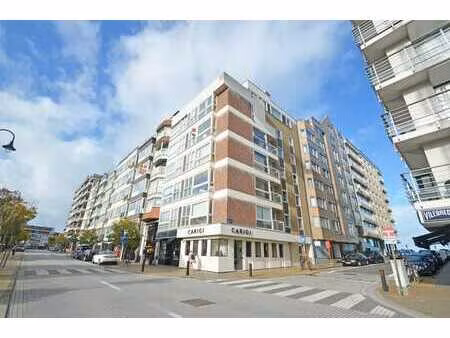 bel appartement non meublé idéalement situé sur la kustlaan