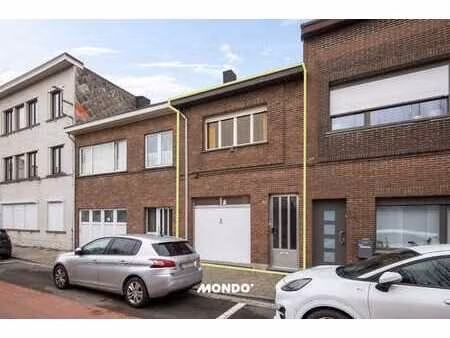 maison à rénover avec 2 chambres