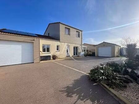 vente maison piscine à jard-sur-mer (85520) : à vendre piscine / 140m² jard-sur-mer