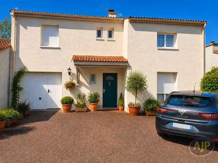 vente maison à saint-sébastien-sur-loire ouche quinet (44230) : à vendre / 137m² saint-séb