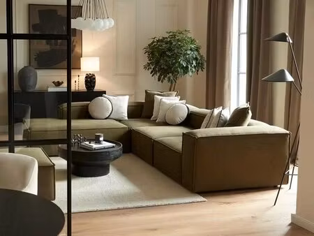 magnifique appartement 2 pièces avec jardin et parking