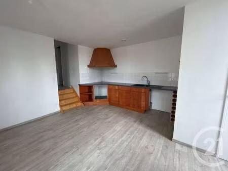 location appartement 3 pièces à pouance (49420) : à louer 3 pièces / 61m² pouance