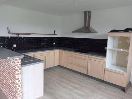 location maison aux portes-du-coglais (35460) : à louer / 94m² les portes-du-coglais