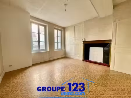 location maison 4 pièces 91.83 m² à irancy (89290)  650 €