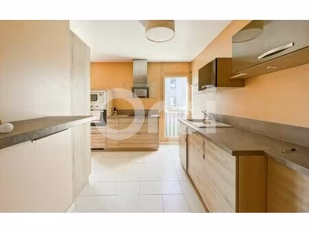 location appartement  m² t-4 à coye-la-forêt  1 420 €