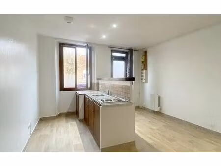 location appartement  m² t-1 à fontenailles  442 €