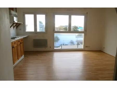 location appartement  m² t-2 à la turballe  545 €