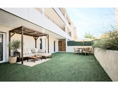 appartement marseille 9 61 m² t-3 à vendre  248 200 €