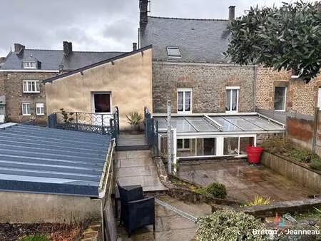 vente maison à ambrières-les-vallées (53300) : à vendre / 133m² ambrières-les-vallées