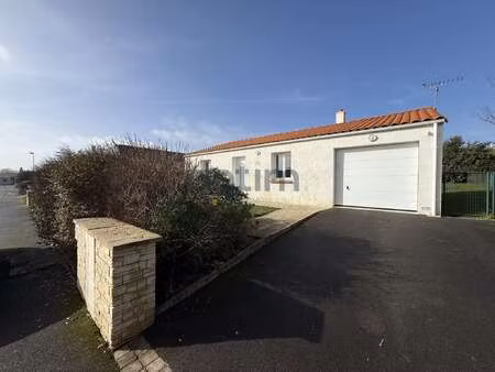 vente maison à la roche-sur-yon (85000) : à vendre / 75m² la roche-sur-yon