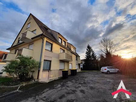 ottmarsheim : appartement 3 pièces avec 2 parkings privatifs