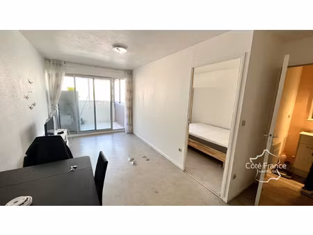 appartement t2 avec loggia - proche centre ville