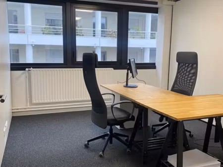 bureau individuel - secteur recherche: rue chevalier