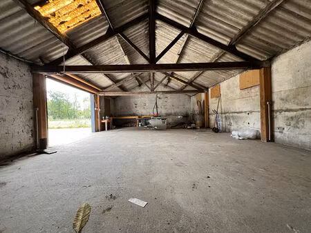 parking / box rouans 120 m2