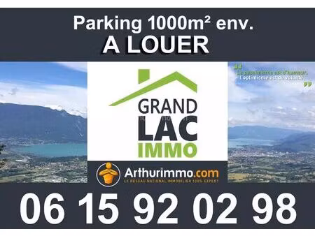 location parking 1000 m2 à voglans