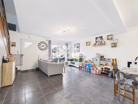 maison à vendre de 4 pièces de 85 77 m²