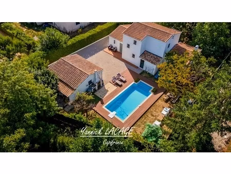 propriété de charme avec piscine et dépendance – 156 m² – terrain paysager 1 200 m² – sain