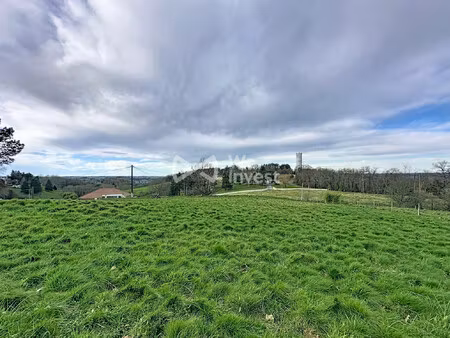 beau terrain constructible cuqueron