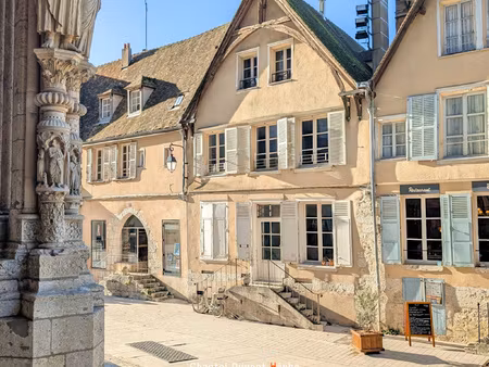 chartres cathedrale- appartement de 75m2 face à la cathédral