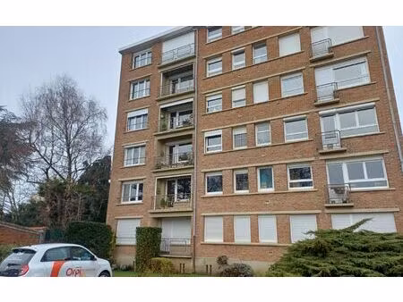 location appartement  m² t-2 à hazebrouck  750 €