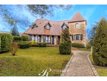 ahuy demeure de caractère