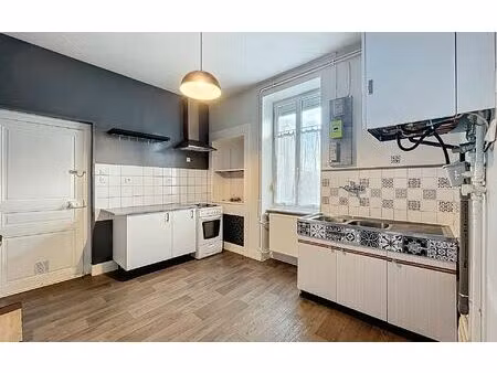 location maison  m² t-3 à le creusot  685 €