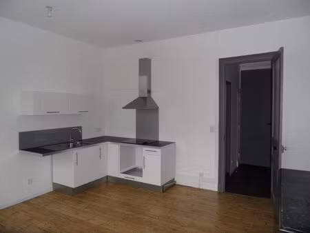 t1 - 25 rue des acieries