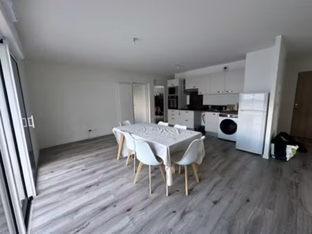 appartement 3 pièce(s) 60.86 m2