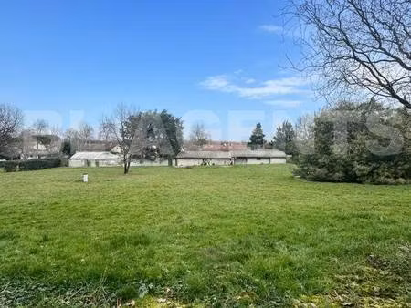 terrain constructible viabilisé à vendre