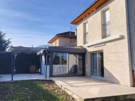 maison 5 pièces 117 m²