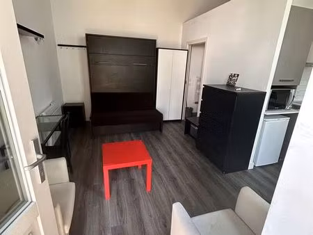 studio 1 pièce 25 m²
