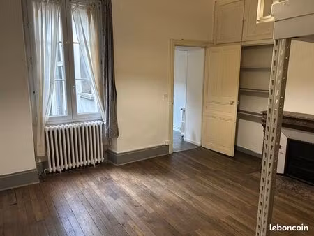 t1bis angers centre toutes charges comprises