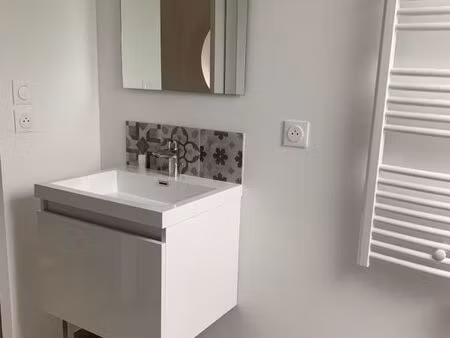 appartement 2 pièces 64 m²