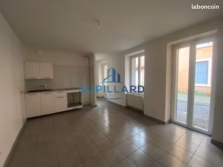 appartement 3 pièces 44 m²