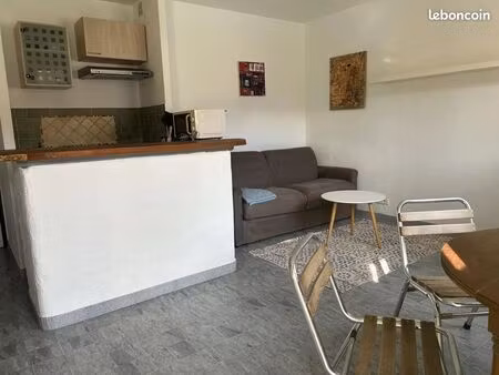 studio 1 pièce 25 m²