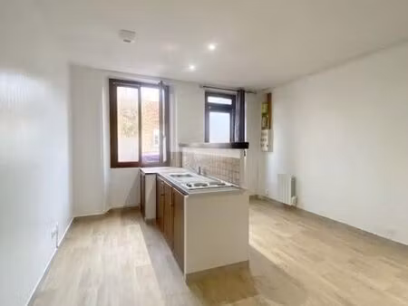 studio 1 pièce 30 m²