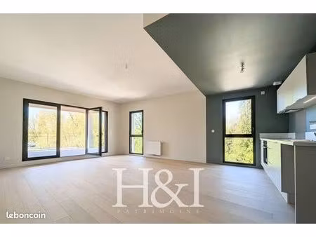 appartement 3 pièces 77 m²