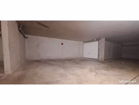 ? box / garage sécurisé 14 m² – grasse  le plan