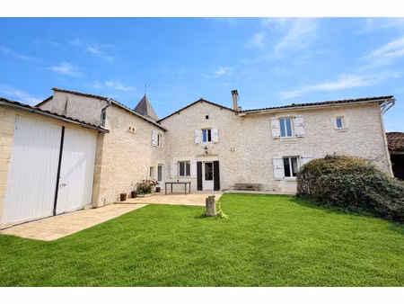 maison à vendre à montmoreau (16190) - charente