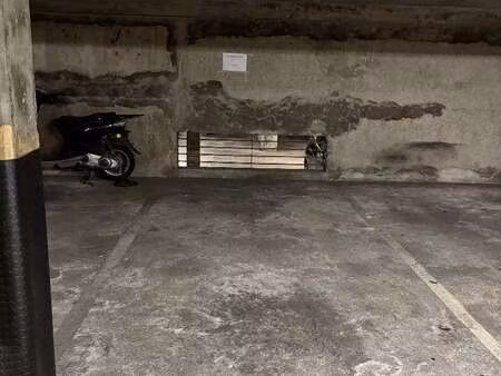 vente garage et parking à nantes centre ville (44000) : à vendre / nantes centre ville