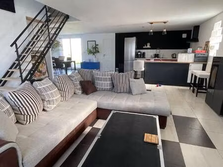 vente maison à saint-hilaire-de-chaléons (44680) : à vendre / 180m² saint-hilaire-de-chalé