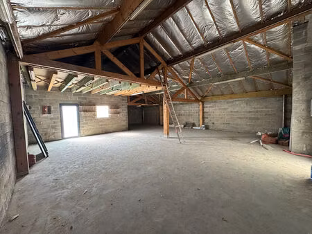 location local commercial 1 pièce  50.00m²  conflans