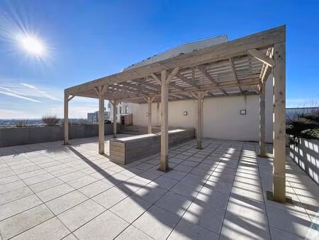 appartement de 5 pièces de 103.3 m² à bagneux