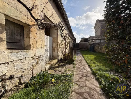 centre-ville de pons - immeuble de caractère