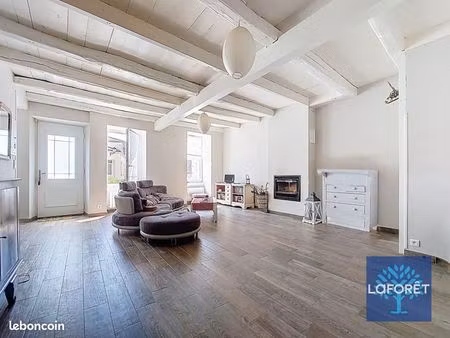 maison 7 pièces 134 m²