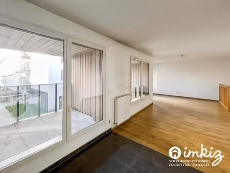 appartement t4 en duplex - terrasses et parking