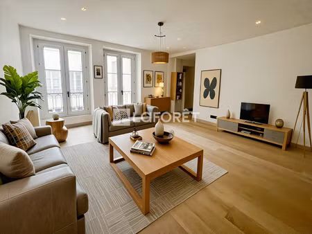 rue saint-antoine 3 pièces- 2 chambres 50 m²