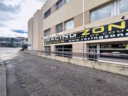 vente local saint-laurent du var